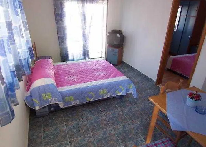 Ana I Zlatko Hotel 3*