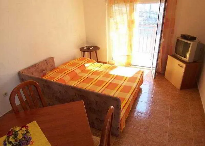 Ana I Zlatko 3* Hvar Town